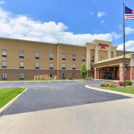 Hampton Inn Muscatine Bagian luar foto